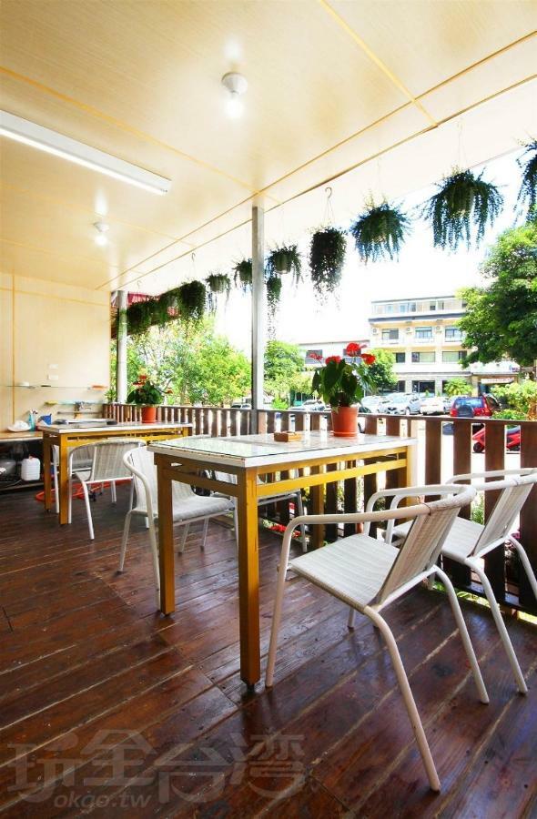 Sun Moon Lake Backpacker Hostel Yuchi Exterior photo