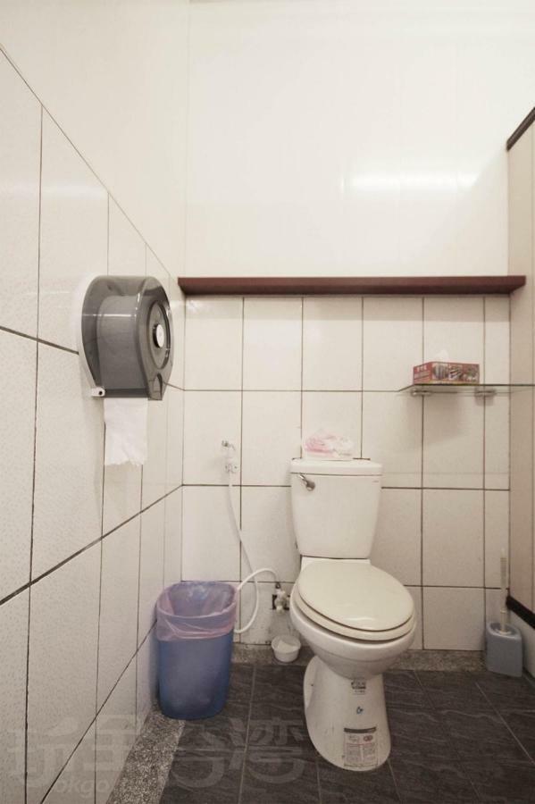 Sun Moon Lake Backpacker Hostel Yuchi Exterior photo