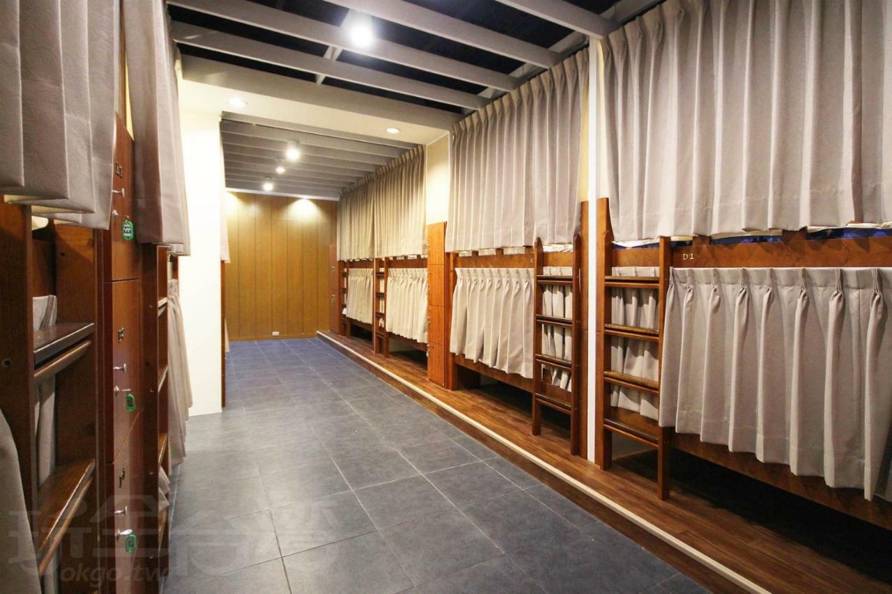 Sun Moon Lake Backpacker Hostel Yuchi Exterior photo